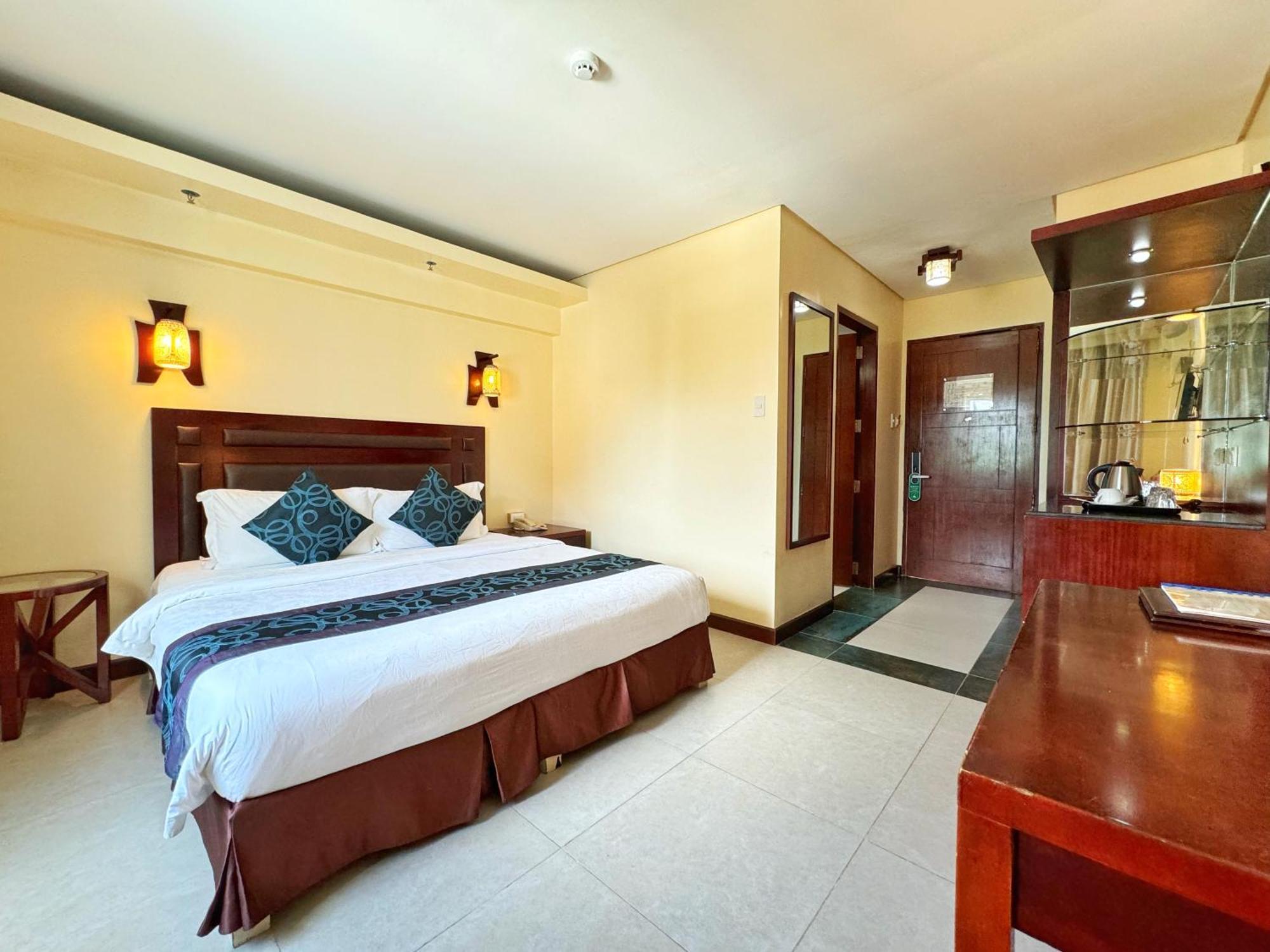 Golden Phoenix Hotel Boracay Manoc-Manoc Εξωτερικό φωτογραφία