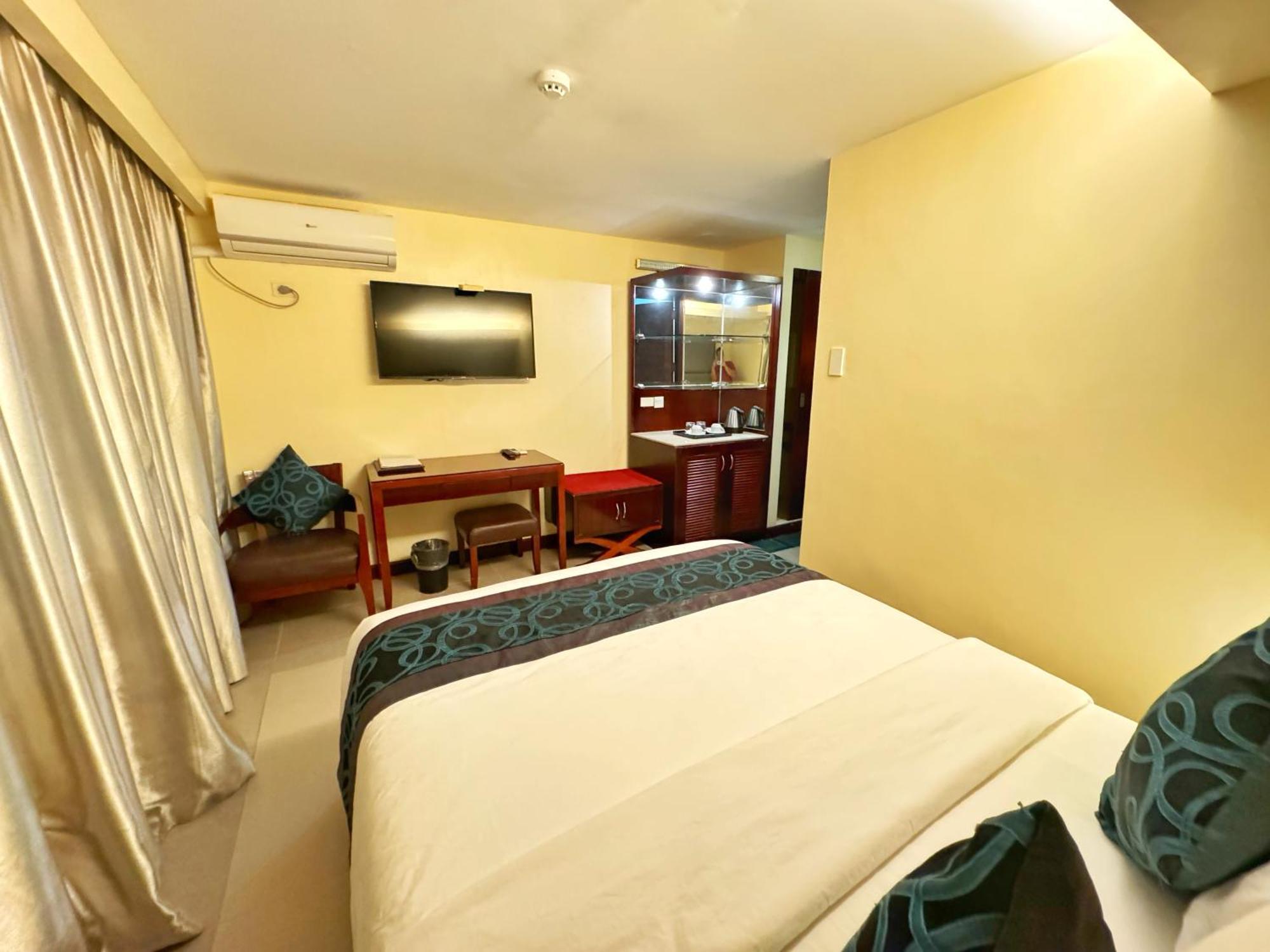 Golden Phoenix Hotel Boracay Manoc-Manoc Εξωτερικό φωτογραφία